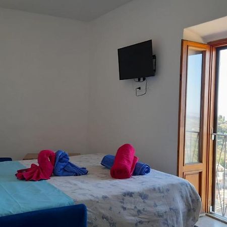 Ferienwohnung Guidonia Montecelio Exterior foto